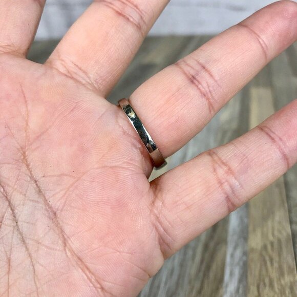 Large Purple Colored Stone Silver Ring - Picture 6 of 10